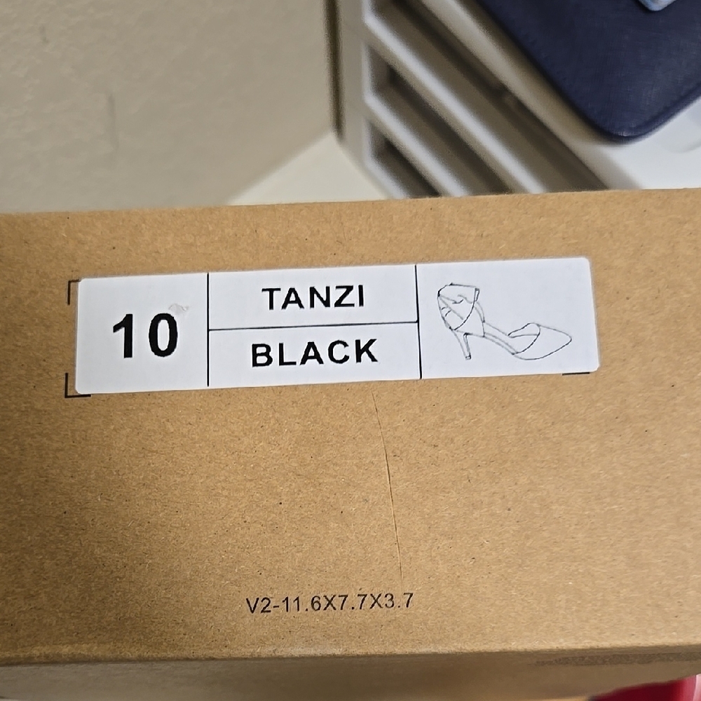 Journee Collection Tanzi Black Heels Bow Womens Size 10